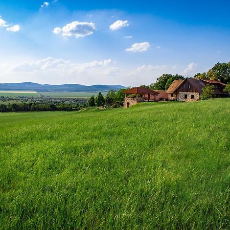 Apartmán Takacs Tanya Nemesvámos Exteriér fotografie