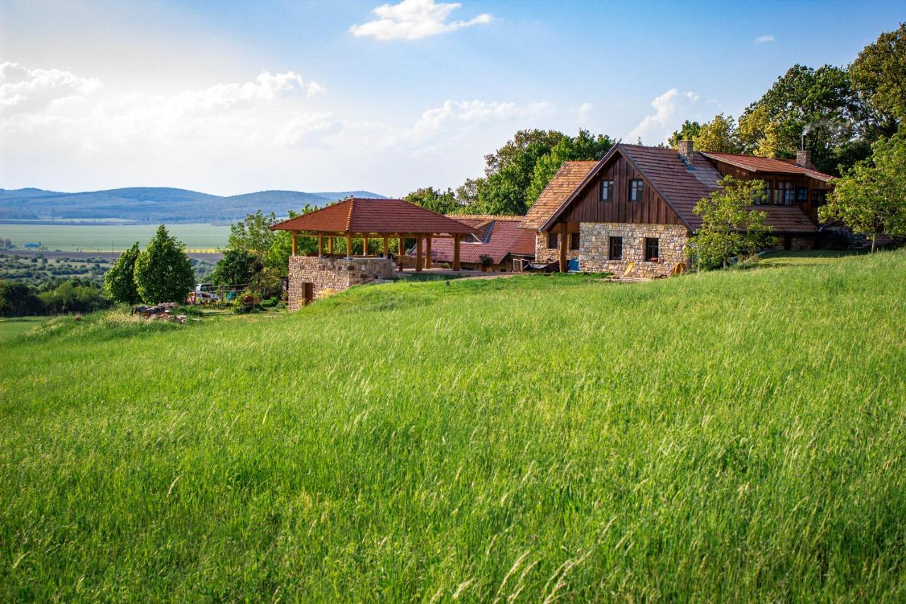 Apartmán Takacs Tanya Nemesvámos Exteriér fotografie